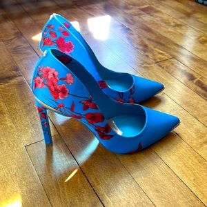 Gorgeous Ted Baker heels!